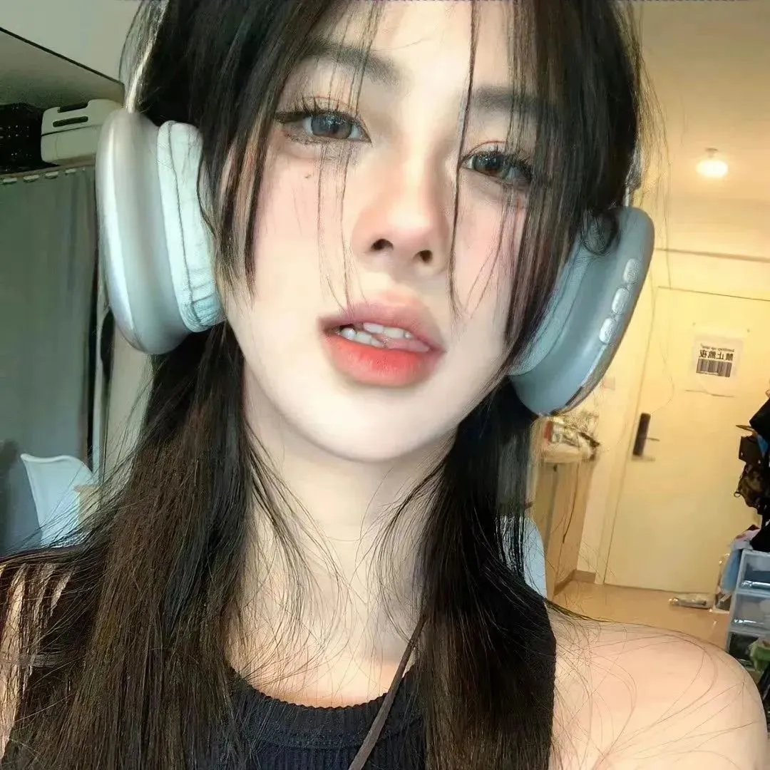 青春校园爱情剧《致我们单纯的小美好》超清播放